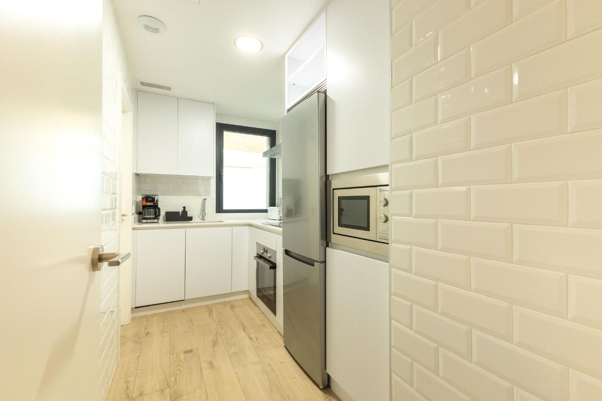 Charming 2 Bedroom By Torre Del Oro By Ocityzen Siviglia